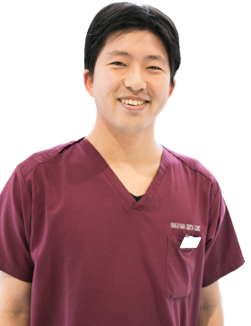 歯科医師　伊関　雅博